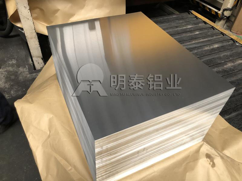 適合做廣告牌的鋁板有哪些？廠家價格一噸多少？