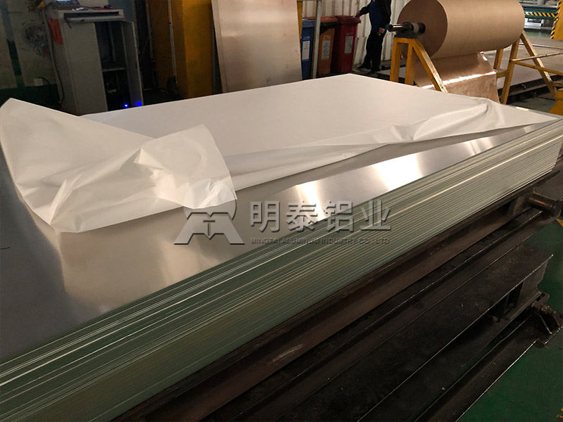 明泰鋁業(yè)全鋁烤盤_蛋糕托盤用3004鋁板質(zhì)量放心-價格優(yōu)惠