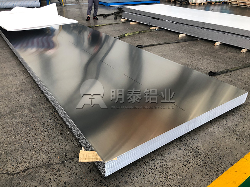 明泰鋁業(yè)3M03鋁單板幕墻材料常備現(xiàn)貨庫存-出廠價格
