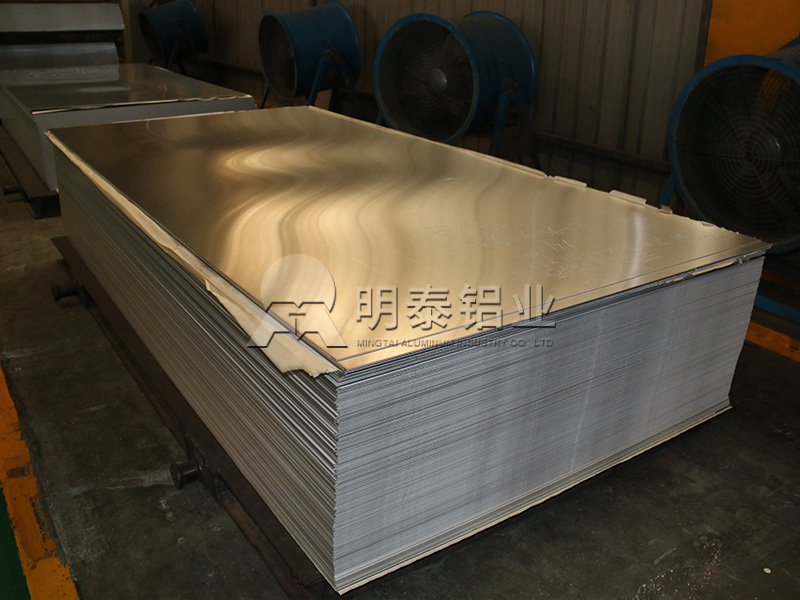 鋁合金燈箱_LED廣告燈箱用3003鋁板廠家直銷價(jià)格多少？
