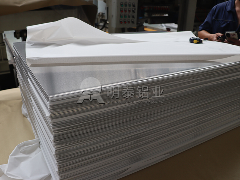 6061鋁板：插片式散熱器的理想選擇，優(yōu)勢(shì)盡顯無疑