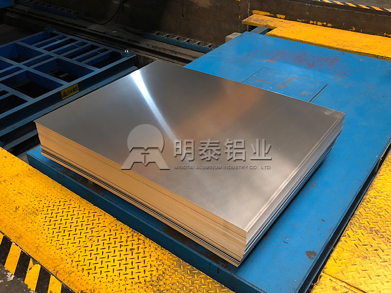 汽車隔熱罩用5052鋁合金_5052-O鋁板雙面覆膜